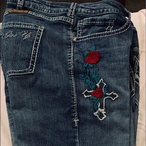Cowgirl Tuff “roses and grace” women’s jeans